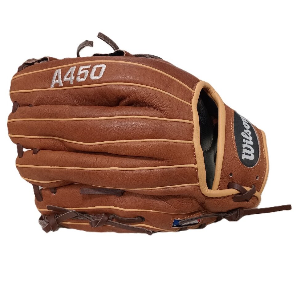 Wilson A450 Advisory Staff 11.5 Inch Youth Baseball Glove Brown Beige